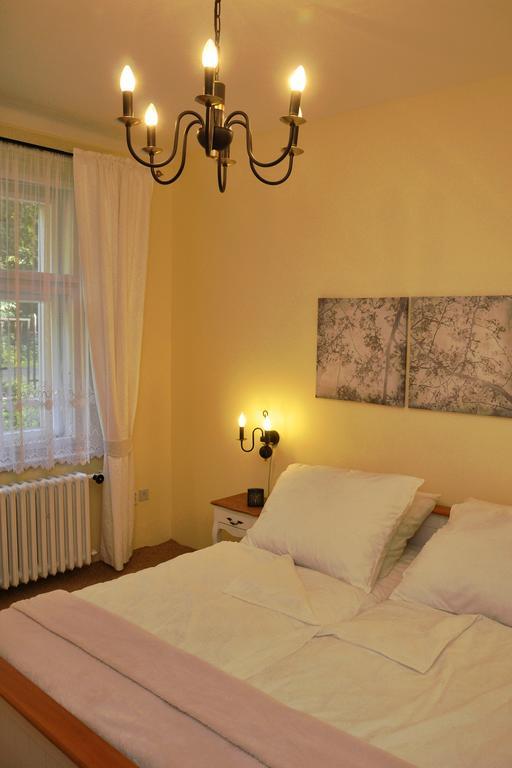 Atmospheric Quiet Apartment Prague Exterior photo